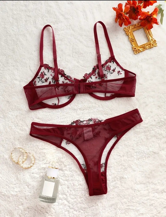 Beautiful Flora Embroidered Lingerie Set